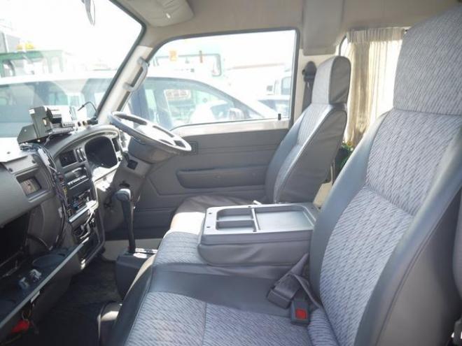 リフトタイプキャラバンバン チェアキャブ 4WD 車椅子仕様車 昇降リフト付き 3200D 4Dr