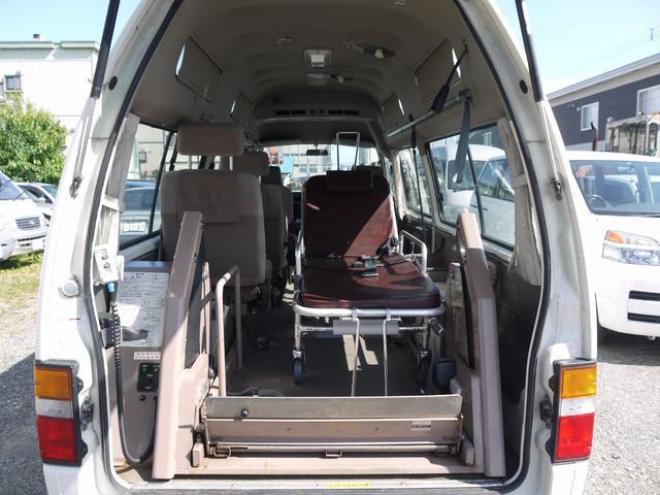 リフトタイプキャラバンバン チェアキャブ 4WD 車椅子仕様車 昇降リフト付き 3200D 4Dr