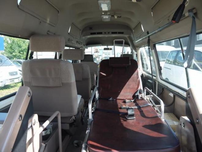 リフトタイプキャラバンバン チェアキャブ 4WD 車椅子仕様車 昇降リフト付き 3200D 4Dr