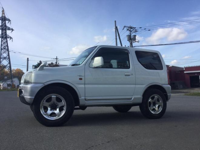 ジムニー特価！ 車検満タン！内外磨き清掃！ エンジンスターター！ワイルドウインドー 4WD 660 3Dr
