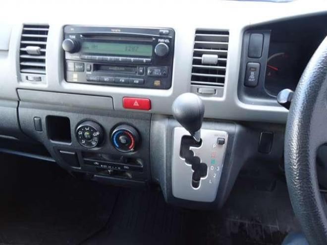 レジアスエース3.0 DX ロングボディ ディーゼルターボ 4WD 5Dr