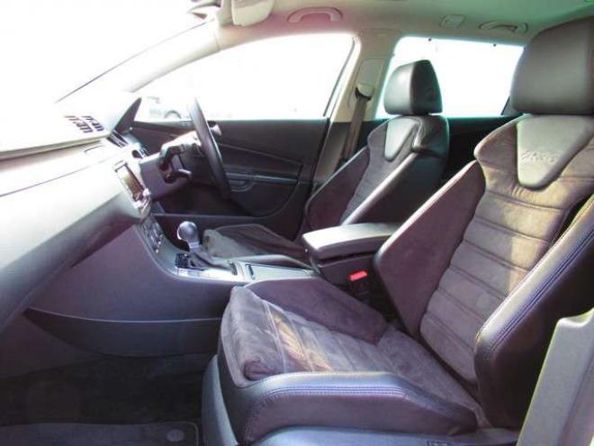 パサートヴァリアントR36 4WD　車検整備付・サンルーフ 正規輸入車 3600 5Dr