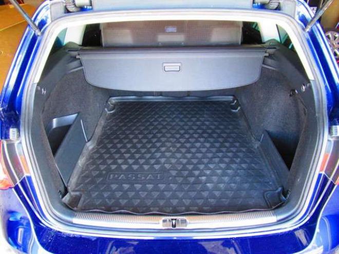 パサートヴァリアントV6 4モーション 4WD　車検整備付 正規輸入車 3200 5Dr