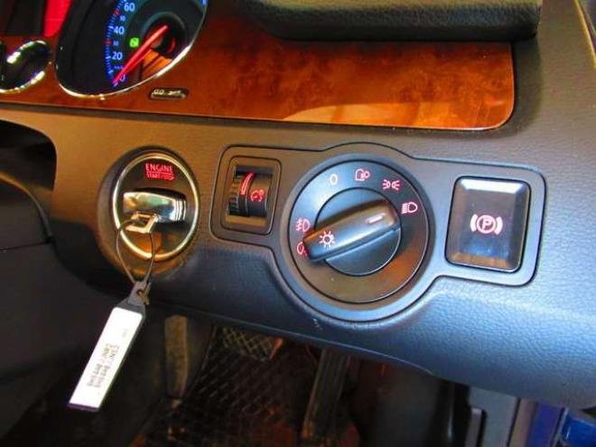 パサートヴァリアントV6 4モーション 4WD　車検整備付 正規輸入車 3200 5Dr