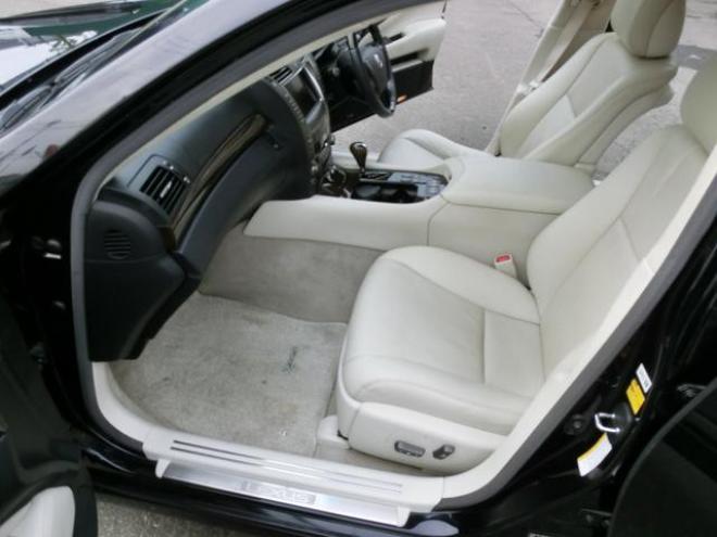 レクサスＬＳ ＬＳ６００ｈＬ後席セパレートシートパッケージ 4WD 5000 4Dr