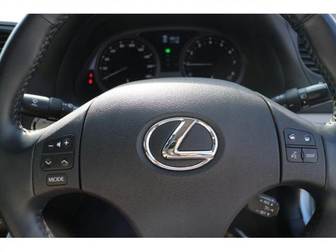 レクサスＩＳ ＩＳ２５０　サンルーフ付き　現行仕様 4WD 2500 4Dr