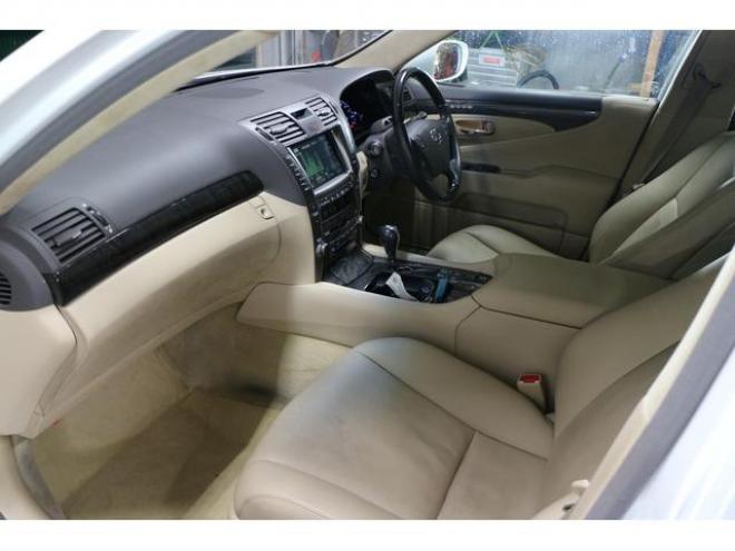 レクサスＬＳ ＬＳ６００ｈ　バージョンＳ　Ｉパッケージ　パワートランク 4WD 5000 4Dr
