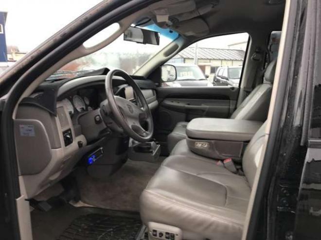 ダッジラムトラック 5.7　4WD 5700 4Dr