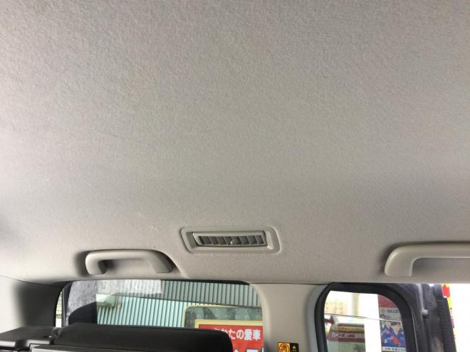ノアSI　４WD/ETC/バックカメラ/本州仕入れの寒冷地仕様/両側パワースライドドア 4WD 2000 5Dr