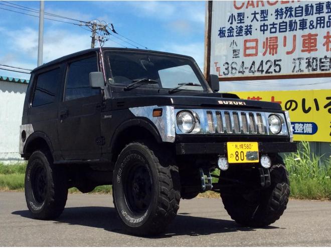 ジムニー今回限りの限定プライスカー4インチUP！コーナーガード！つや消しブラック全塗装！メッキグリル！大系タイヤサイドカット！ 4WD 660 3Dr