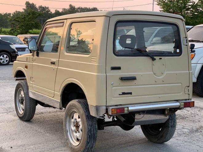 ジムニーワイルドウインド ４ＷＤ　禁煙車　寒冷地仕様　１年保証 下廻防錆　MT