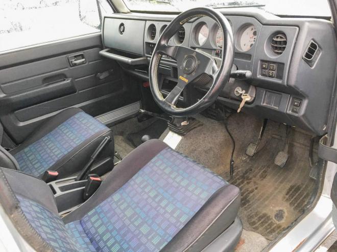 ジムニーワイルドウインド ４ＷＤ　禁煙車　寒冷地仕様　１年保証 下廻防錆　MT