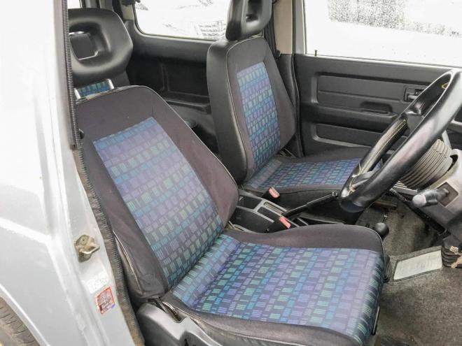 ジムニーワイルドウインド ４ＷＤ　禁煙車　寒冷地仕様　１年保証 下廻防錆　MT