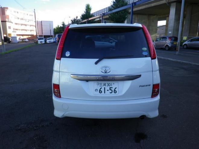 アイシスプラタナリミテッド４ＷＤ　パワスラ　ＨＤＤナビ　寒冷地仕様 4WD 2000 5Dr
