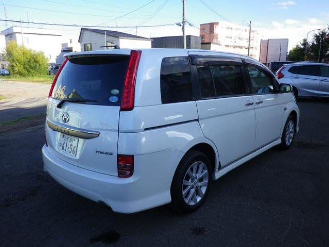 アイシスプラタナリミテッド４ＷＤ　パワスラ　ＨＤＤナビ　寒冷地仕様 4WD 2000 5Dr