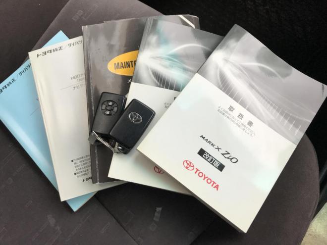 マークXジオ２４０Ｆ エアロツアラ―　☆特別限定車☆　純正ＨＤＤナビ（ミュージックサーバー・バックカメラ）　エアロツアラーバンパー・グリル　ＥＮＫＥＩ ＳＭＡＣＫ１６インチＡＷ　プッシュスタート　オートライト　スマートキー　７人乗り　ＥＴＣ　ＨＩＤ　タイミングチェーン　カタログ燃費１２．０km/Ｌ　４WD 2400 5Dr