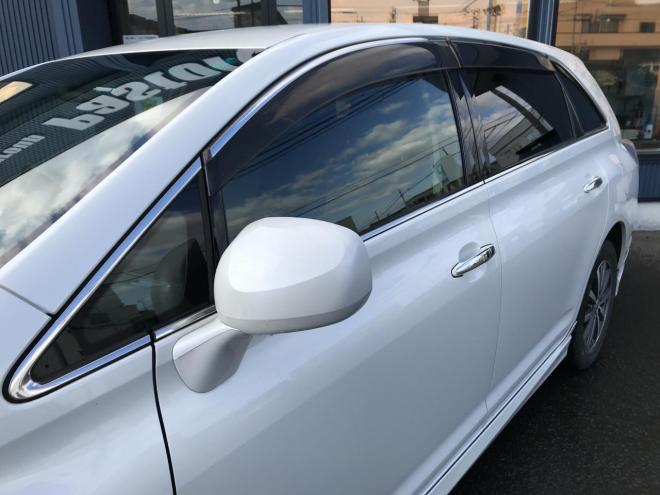 マークXジオ２４０Ｆ エアロツアラ―　☆特別限定車☆　純正ＨＤＤナビ（ミュージックサーバー・バックカメラ）　エアロツアラーバンパー・グリル　ＥＮＫＥＩ ＳＭＡＣＫ１６インチＡＷ　プッシュスタート　オートライト　スマートキー　７人乗り　ＥＴＣ　ＨＩＤ　タイミングチェーン　カタログ燃費１２．０km/Ｌ　４WD 2400 5Dr