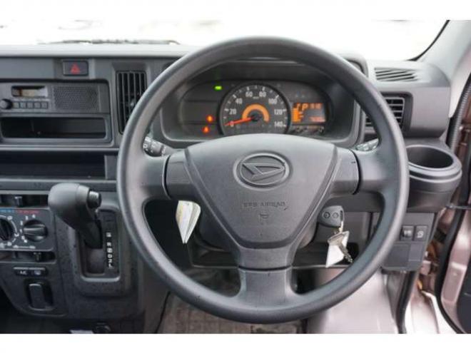 ハイゼットカーゴ デラックス SAIII ハイルーフ 4WD　アイドリングストップ　横滑り防止装置 660 5Dr
