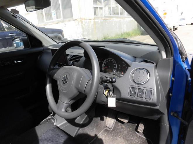 スイフト４WD　 4WD 1300 5Dr