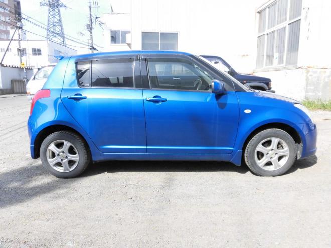 スイフト４WD　 4WD 1300 5Dr