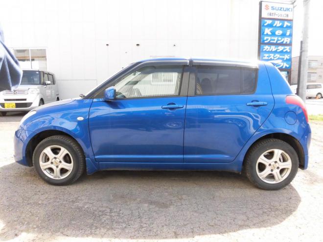 スイフト４WD　 4WD 1300 5Dr