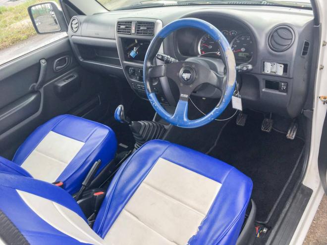 ジムニーＸＧ　４ＷＤ　禁煙車　寒冷地仕様　１年保証　ワンオーナー 下廻防錆 MT
