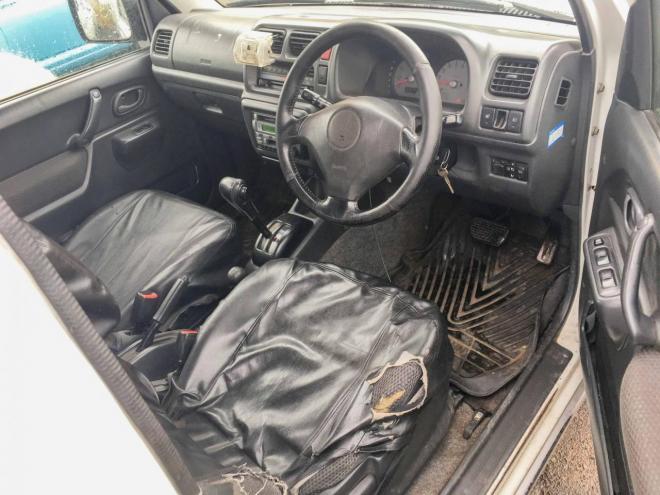 ジムニーワイルドウインド　４ＷＤ　禁煙車　寒冷地仕様　１年保証 下廻防錆