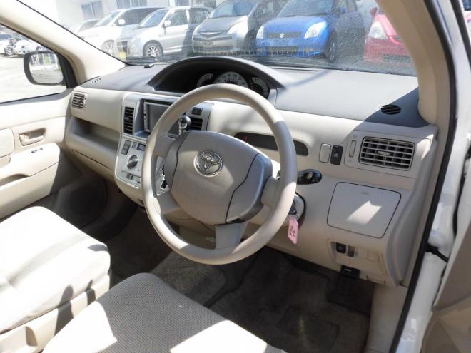 ラウム 4WD 1500 5Dr