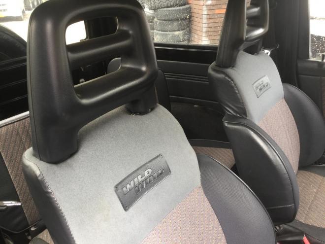 ジムニーワイルドウインドウリミット リフトアップ！新品メッキグリル 新品シャックル サイドカット オートマ！ 4WD 660 3Dr