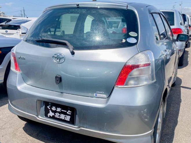 ヴィッツＦ　４ＷＤ　禁煙車　寒冷地仕様　１年保証　ＥＴＣ　Ｐスタート