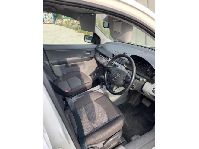 デミオ1.3カジュアル e-4WD 4WD 1300 5Dr