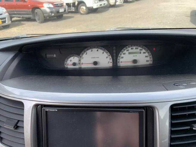 ヴォクシー2.0Z煌? 4WD 4WD 2000 5Dr