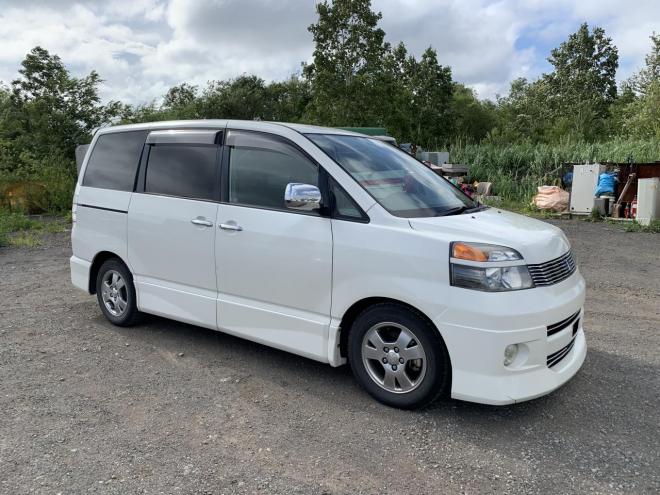 ヴォクシー2.0Z煌? 4WD 4WD 2000 5Dr