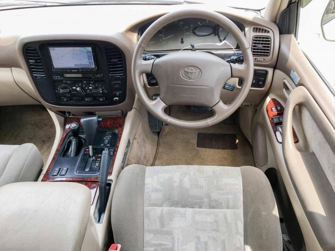 ランドクルーザーＶＸリミテッド ４ＷＤ　禁煙車　寒冷地仕様　１年保証 タイベル換済 ナビ ETC