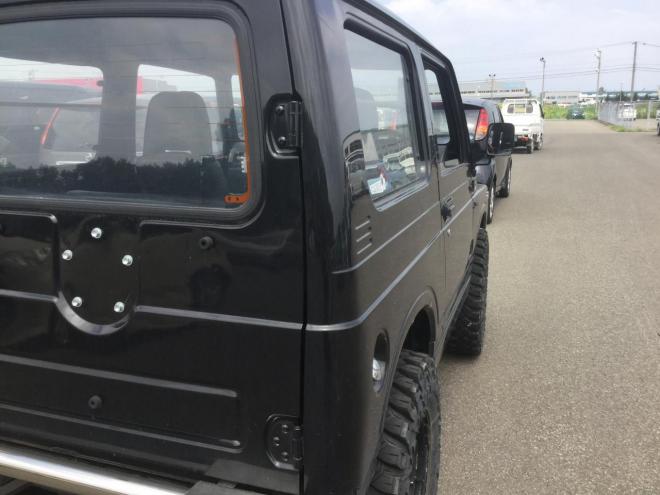 ジムニー今月の特選カー  ボディリフト マキシスマッドタイヤ7.00  サビ少ない！内外磨き清掃 4WD 660 3Dr