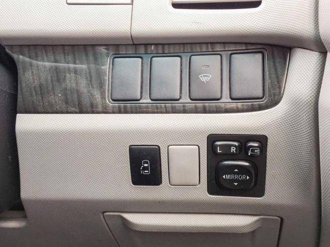 エスティマアエラス　４ＷＤ　禁煙車　寒冷地仕様　１年保証 スマキー