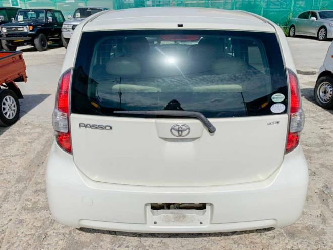 パッソＧ Ｆパッケージ　４ＷＤ　禁煙車　寒冷地仕様　１年保証