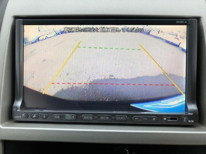 セレナハイウェイスター　純正HDDナビ（ミュージックサーバー・CD、DVD再生可）バックカメラ　左パワースライドドア　WORK SEPTIMO15インチAW　オートライト　タイミングチェーン　ＨＩＤ　キーレス　カタログ燃費12,0km/Ｌ 4WD 2000 5Dr