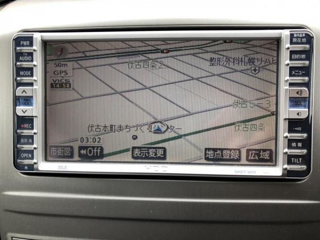 アルファードＡＳリミテッド　純正ＨＤＤナビ（ＣＤ・ＤＶＤ・ミュージックサーバー）地デジフルセグＴＶ　バックカメラ　両側パワースライドドア　リアモニター　アイドルアップ　ＡＦＳ　ＥＴＣ　オートライト　ステアリングリモコン　ＨＩＤ　キーレスキー　純正１７インチＡＷ　ローダウン　 カタログ燃費8.6km/L 4WD 2400 5Dr