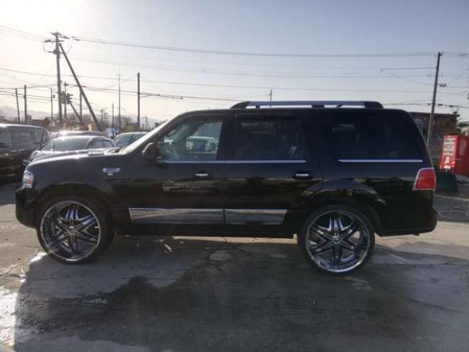 リンカーンナビゲーター 5.4 4WD　ナビフルセグ 1ナン　22AW　オートステップ 5400 5Dr