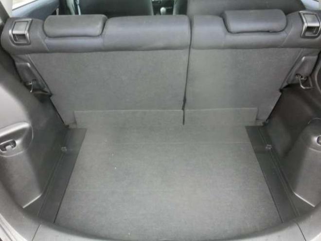 フィット1.3 G 4WD　社外ナビ　ETC　Rカメラ 1300 5Dr