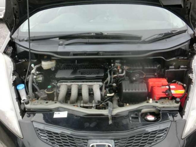 フィット1.3 G 4WD　社外ナビ　ETC　Rカメラ 1300 5Dr