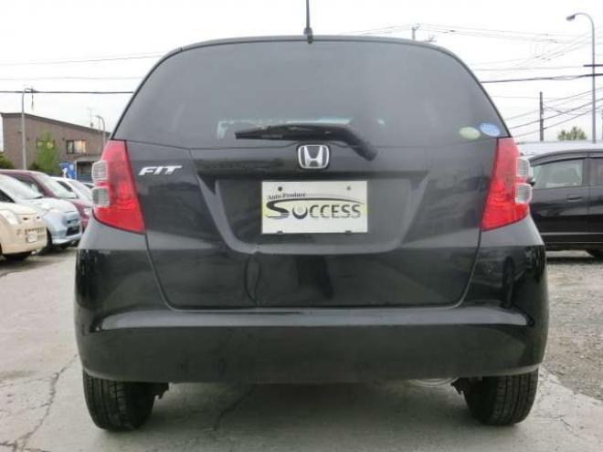 フィット1.3 G 4WD　社外ナビ　ETC　Rカメラ 1300 5Dr