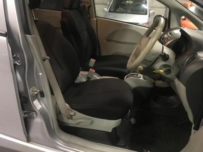 iＳ　ハーティーラン　助手席回転シート　１年保証走行距離無制限 4WD 660 5Dr
