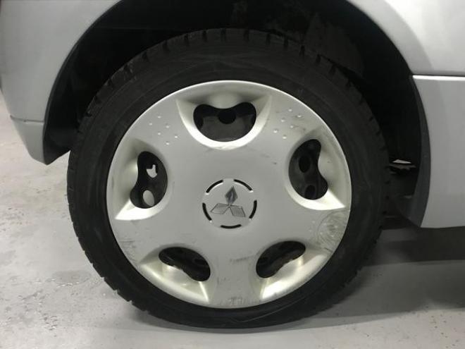 iＳ　ハーティーラン　助手席回転シート　１年保証走行距離無制限 4WD 660 5Dr
