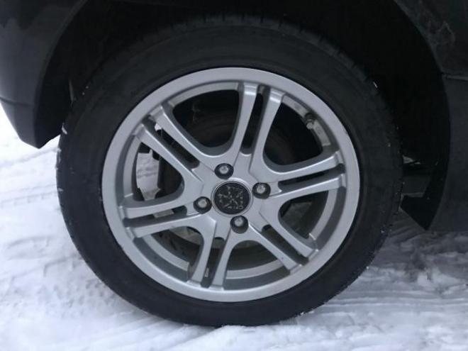 iＧ 4WD 660 5Dr