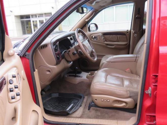 ダッジデュランゴ ５．９Ｌ　Ｖ８　マグナムエンジン　４ＷＤ　コラムＡＴ　レザー 4WD 5900 5Dr
