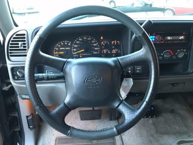 シボレータホ 本皮電動シート　ヒッチメンバー　社外アルミ 2WD 5700 5Dr