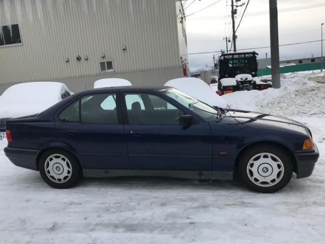 BMWＢＭＷ ３２０ｉ 2WD 2000 4Dr