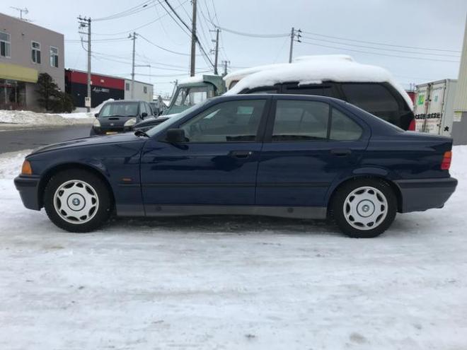 BMWＢＭＷ ３２０ｉ 2WD 2000 4Dr